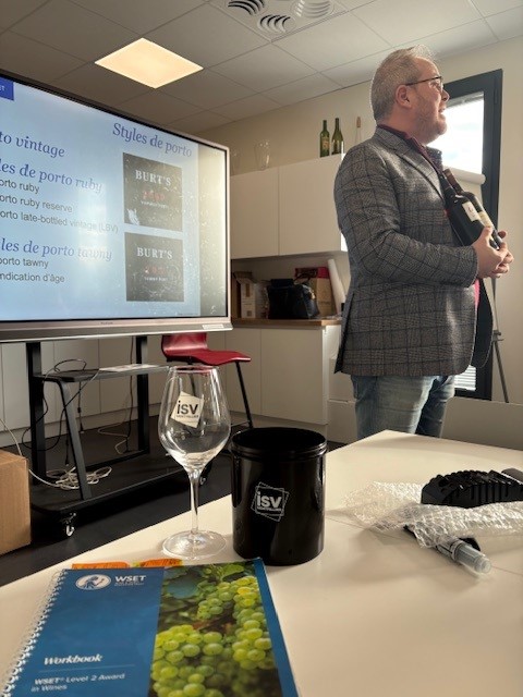 WSET Niveau 2 au Mastère ISV